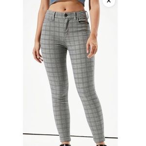 American Eagle plaid jegging